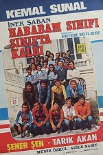 Hababam Sınıfı Sınıfta Kaldı (1976) afişi Hababam Sınıfı Sınıfta Kaldı (1976) afişi